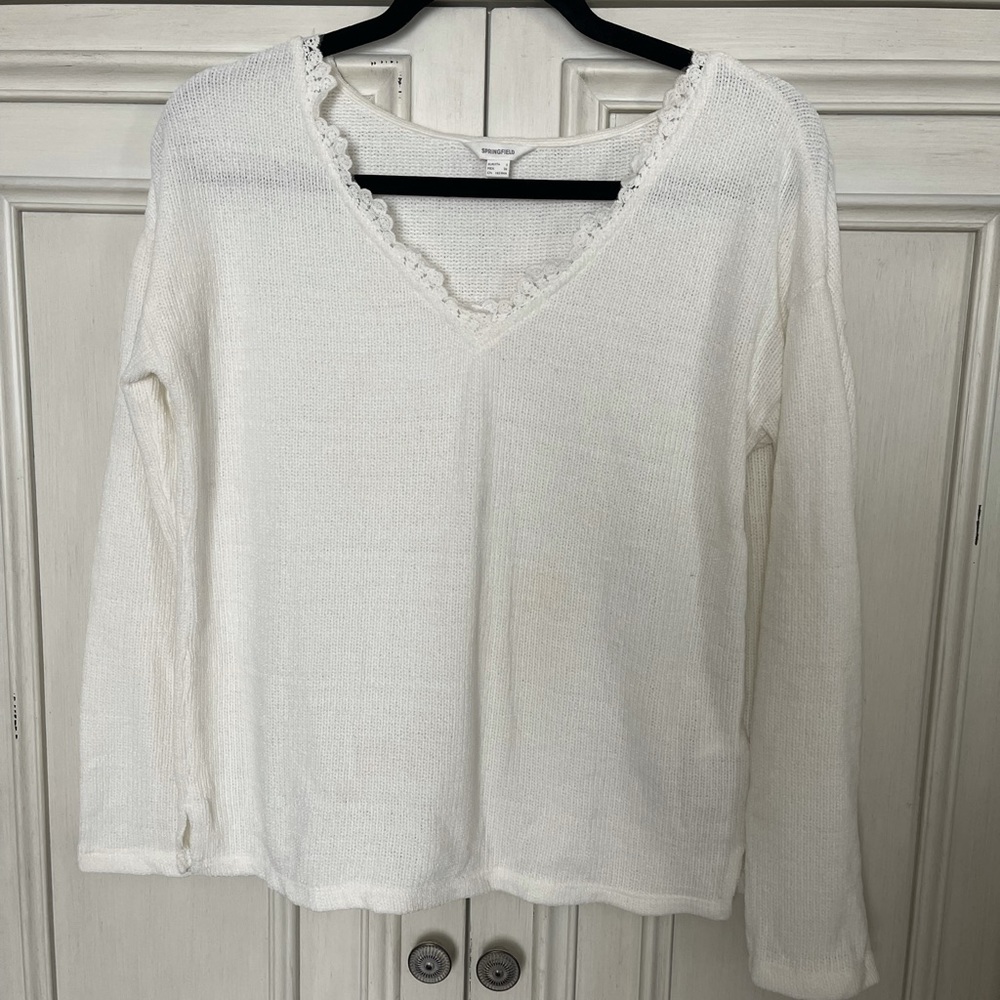 SPRINGFIELD V NECK LACE EMBROIDERED SWEATER, super soft!
